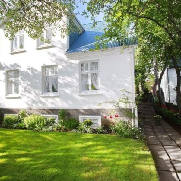 LUXURY VILLA IN DOWNTOWN REYKJAVIK